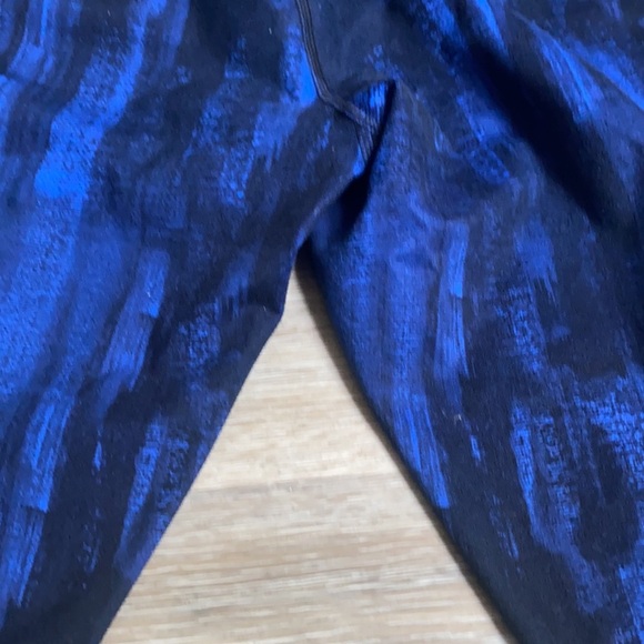 Lululemon full length legging - 8 - Picture 4 of 6